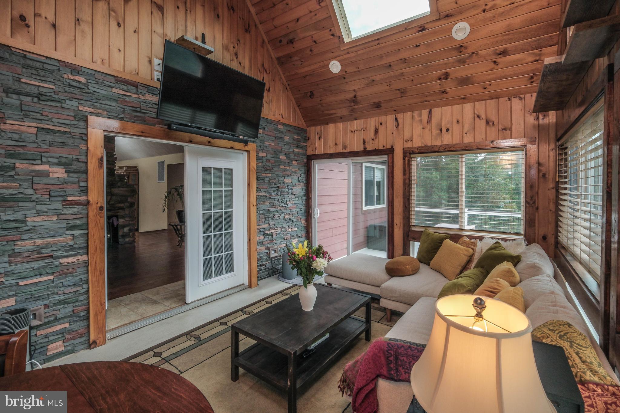 HIGH KNOB - Residential