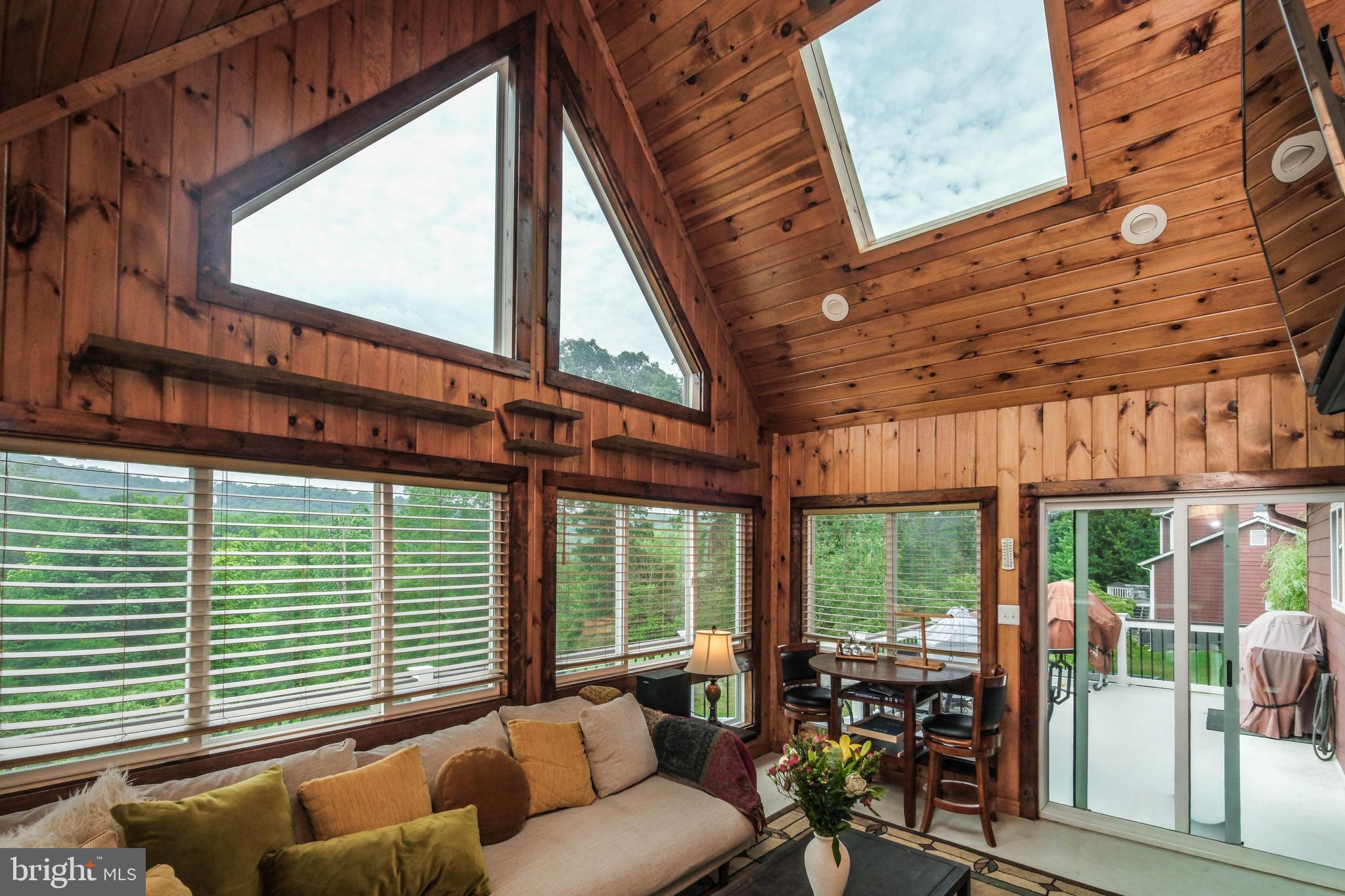 HIGH KNOB - Residential