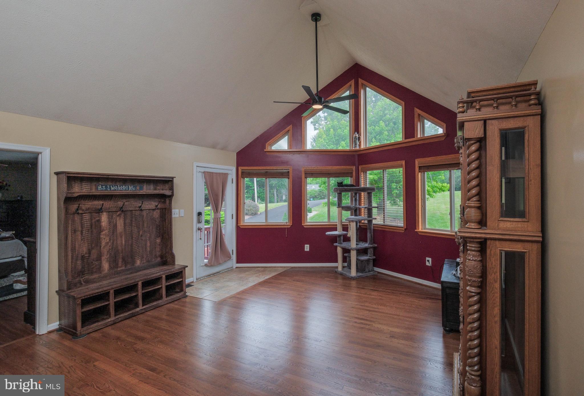 HIGH KNOB - Residential