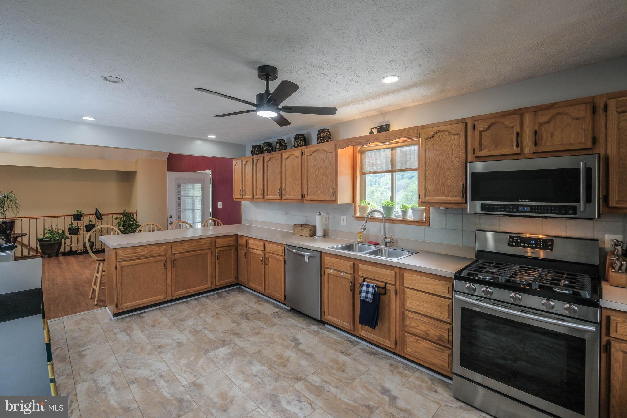 HIGH KNOB - Residential