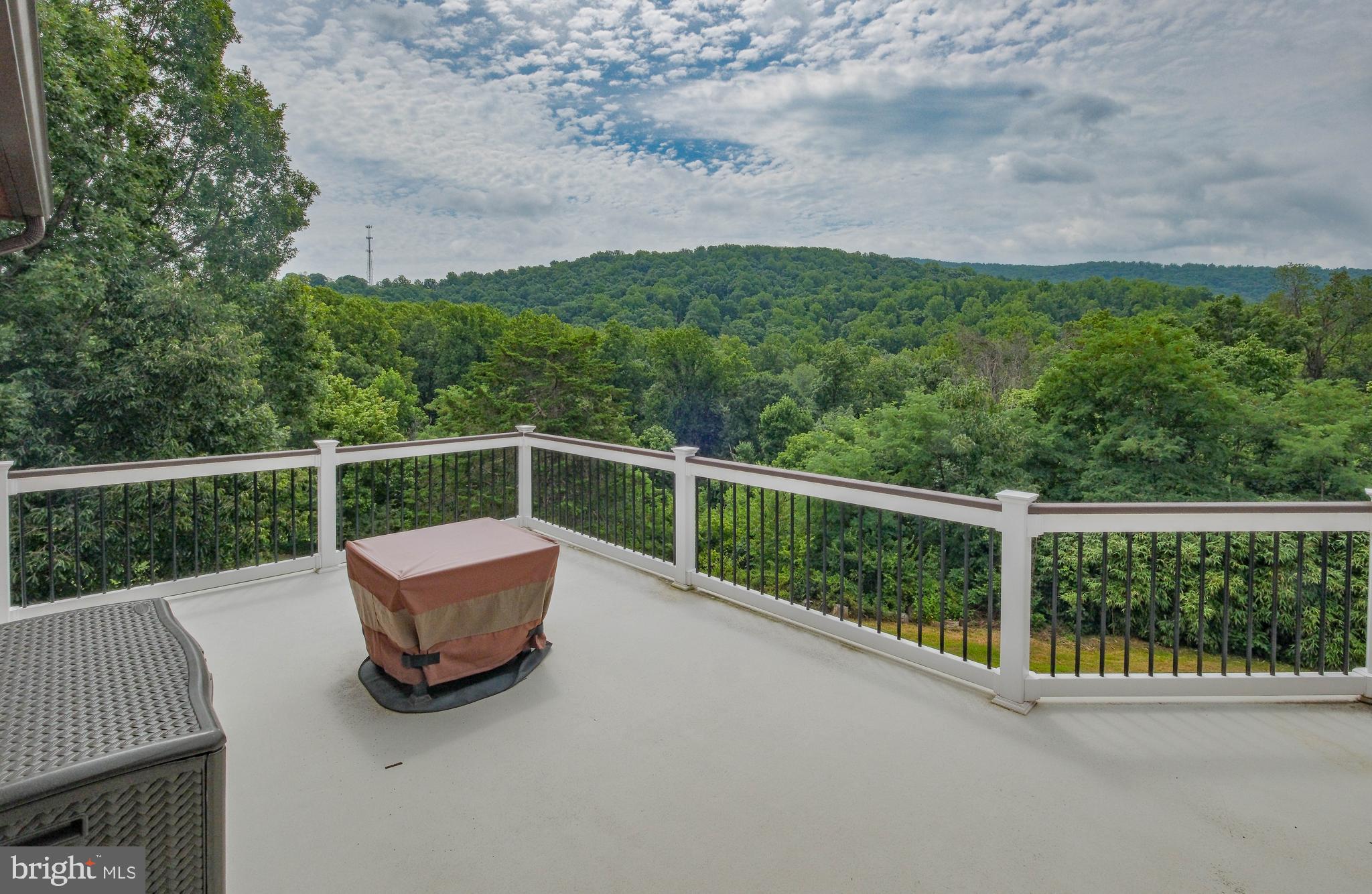 HIGH KNOB - Residential
