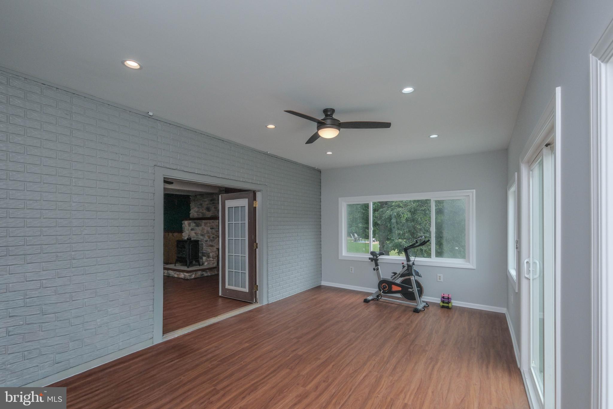 HIGH KNOB - Residential