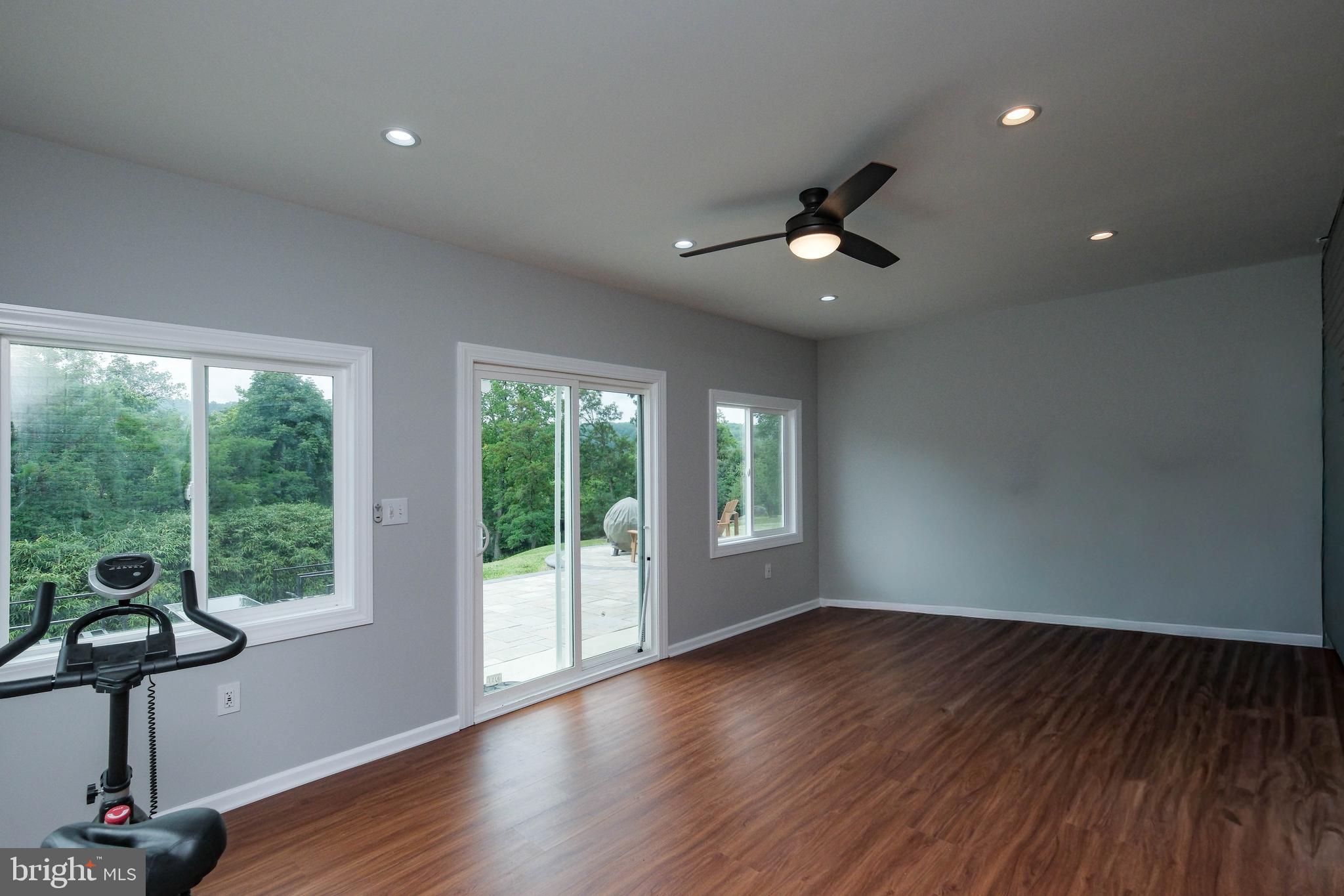 HIGH KNOB - Residential