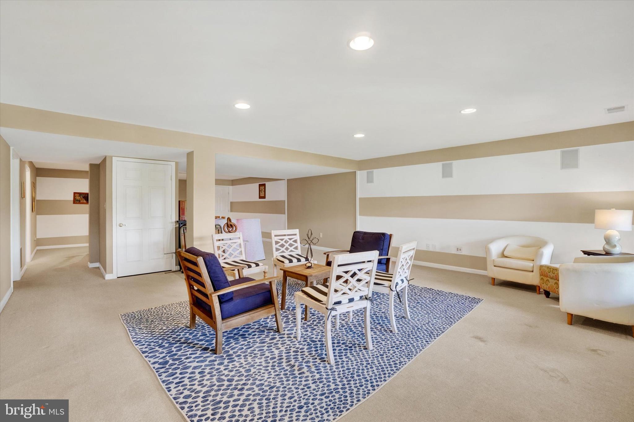 VILLAS AT SHREWSBURY - Residential