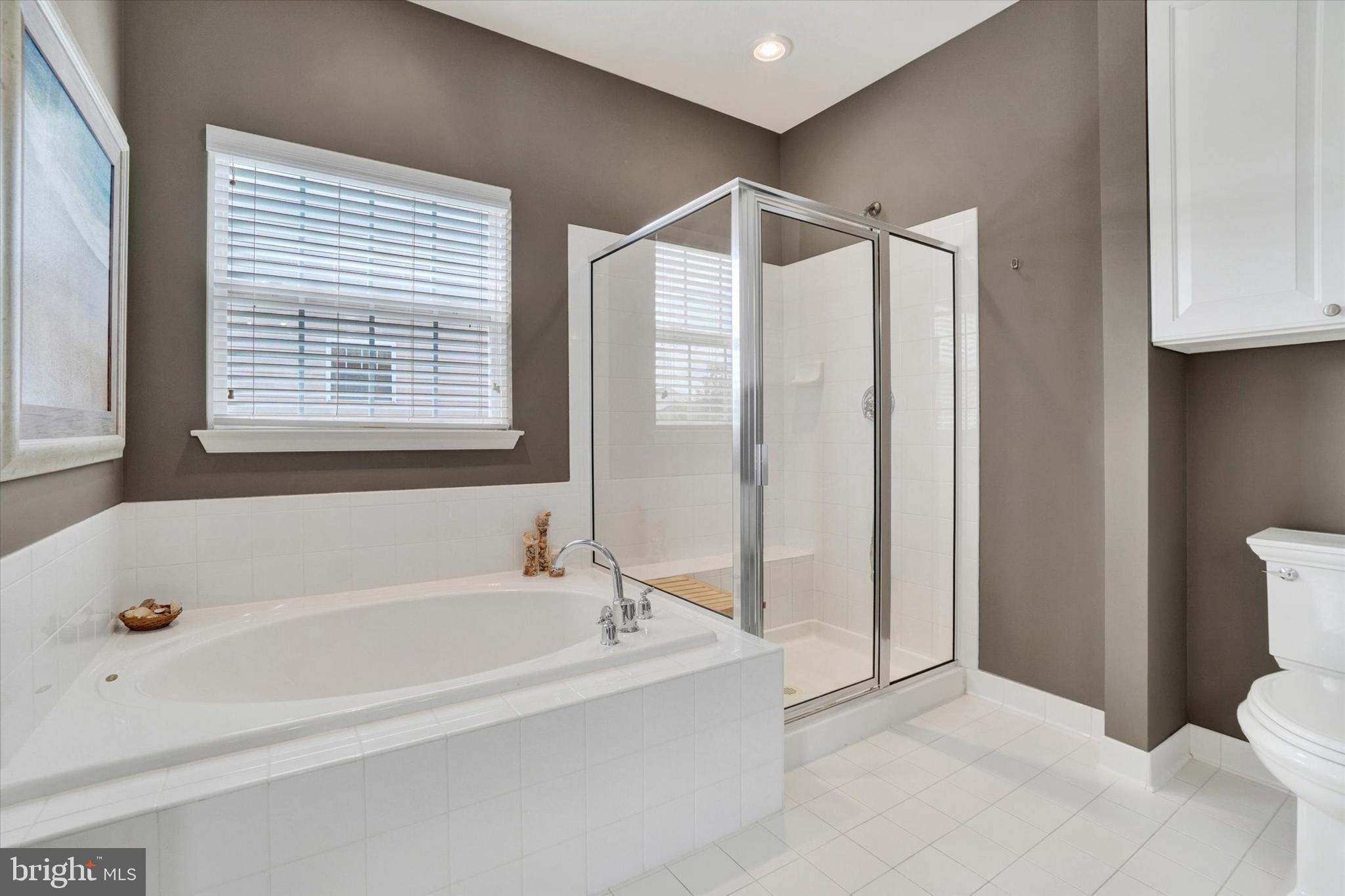 VILLAS AT SHREWSBURY - Residential
