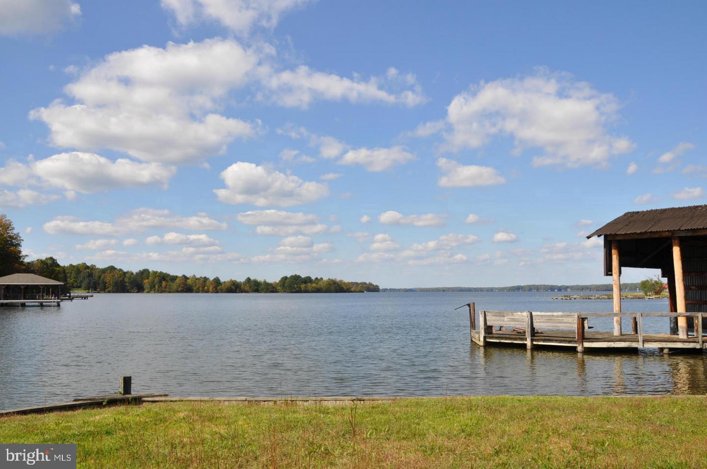PLEASANTS LANDING - Residential