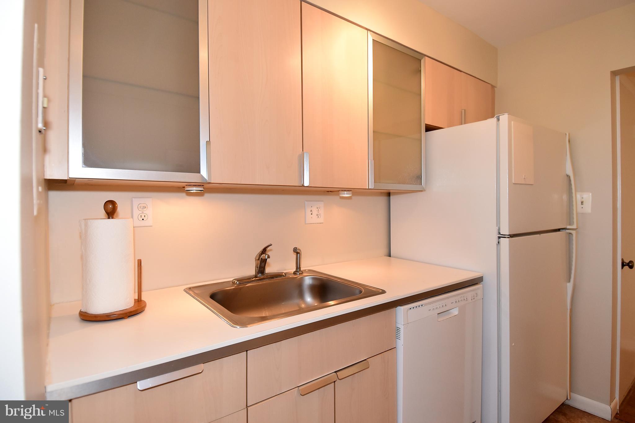 MADISON CONDOMINIUM - Residential