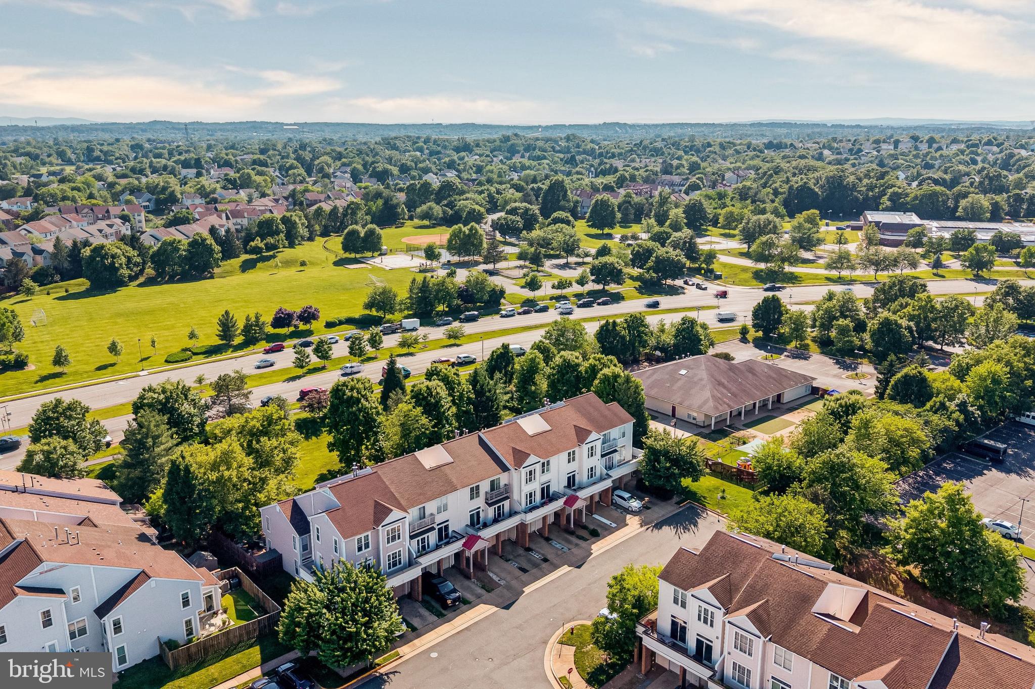 ASHBURN VILLAGE - Residential
