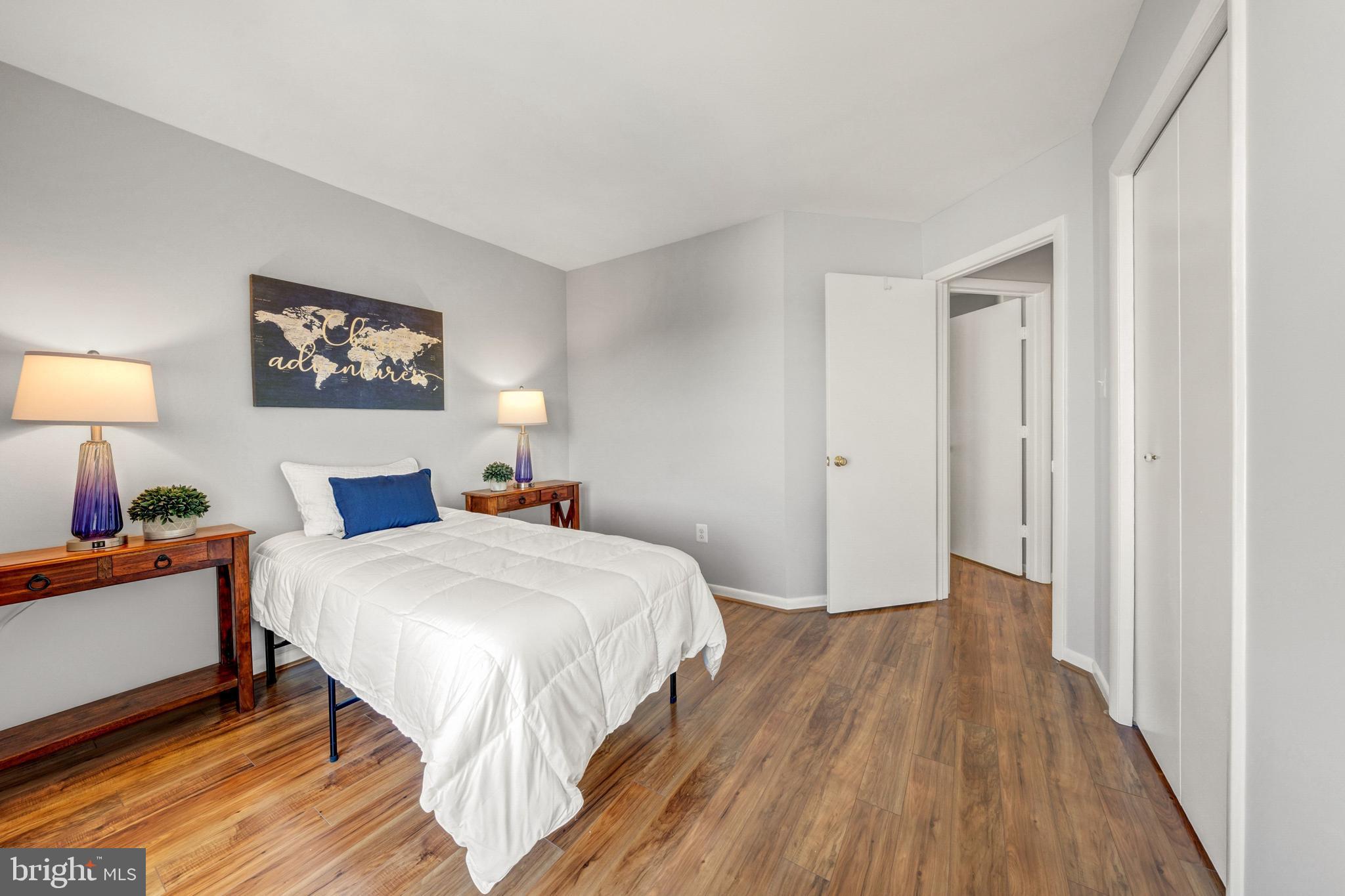 ASHBURN VILLAGE - Residential