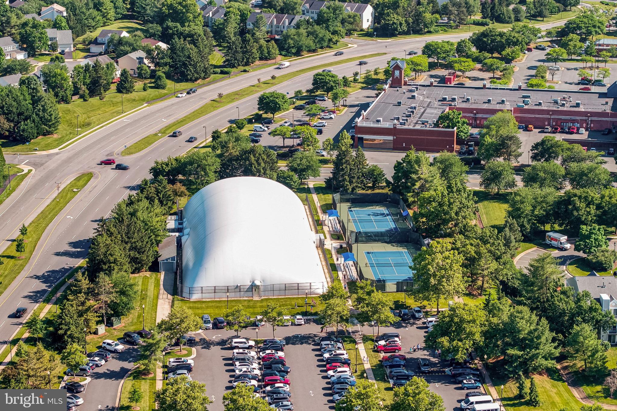 ASHBURN VILLAGE - Residential