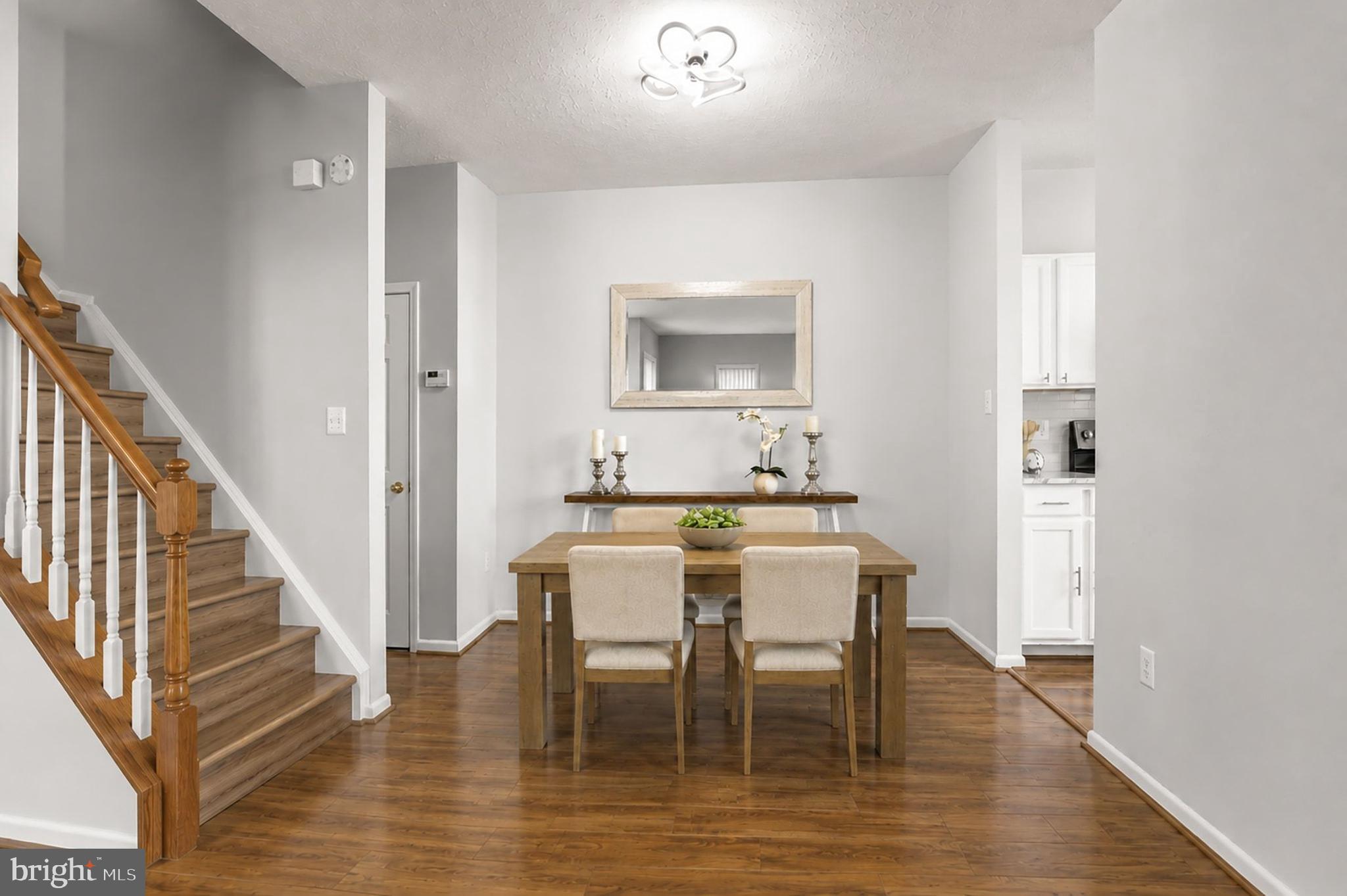 ASHBURN VILLAGE - Residential