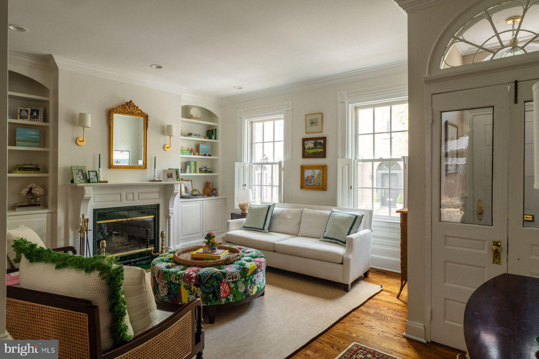 SOCIETY HILL - Residential