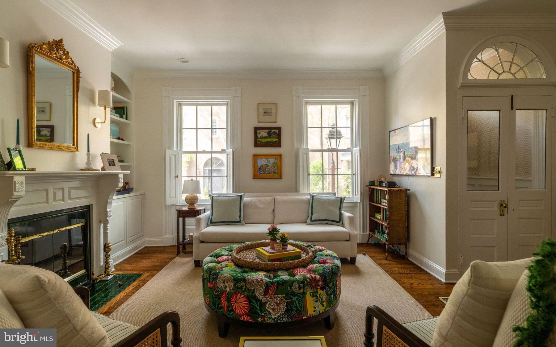 SOCIETY HILL - Residential