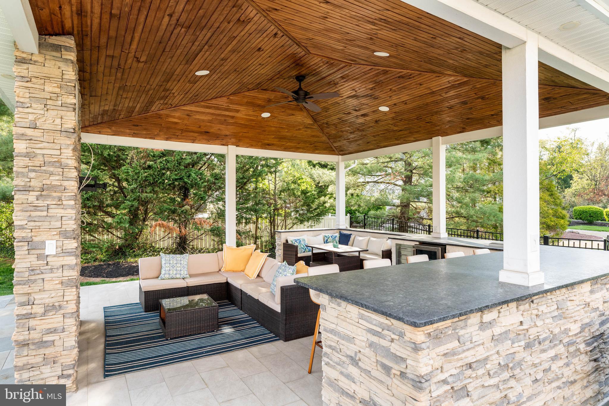 CREEKSIDE AT BLUE BELL - Residential