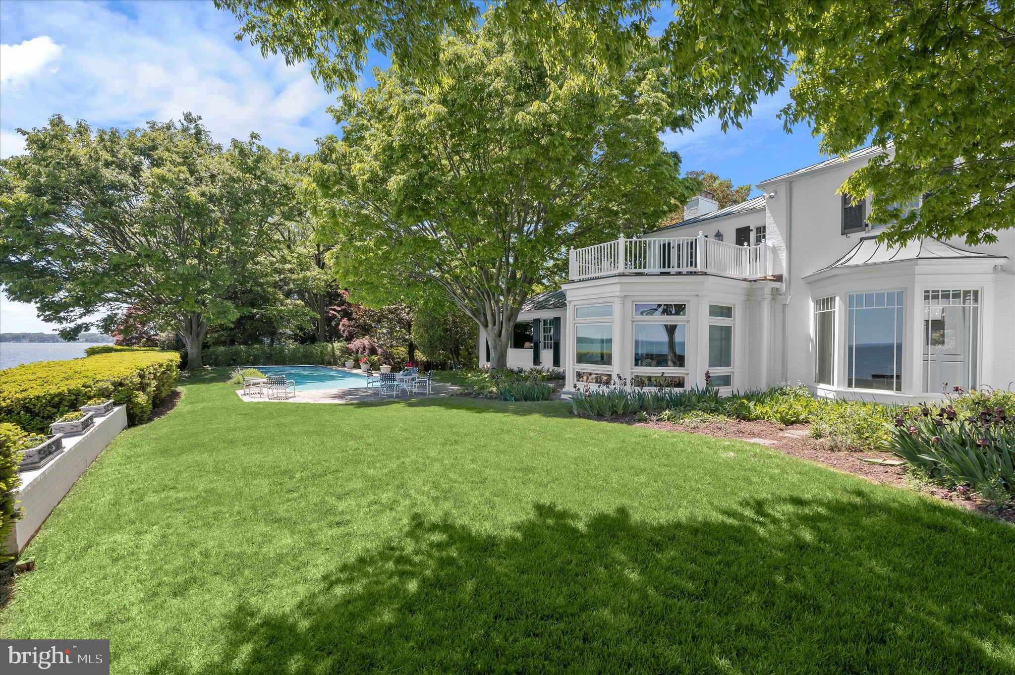 GIBSON ISLAND - Residential