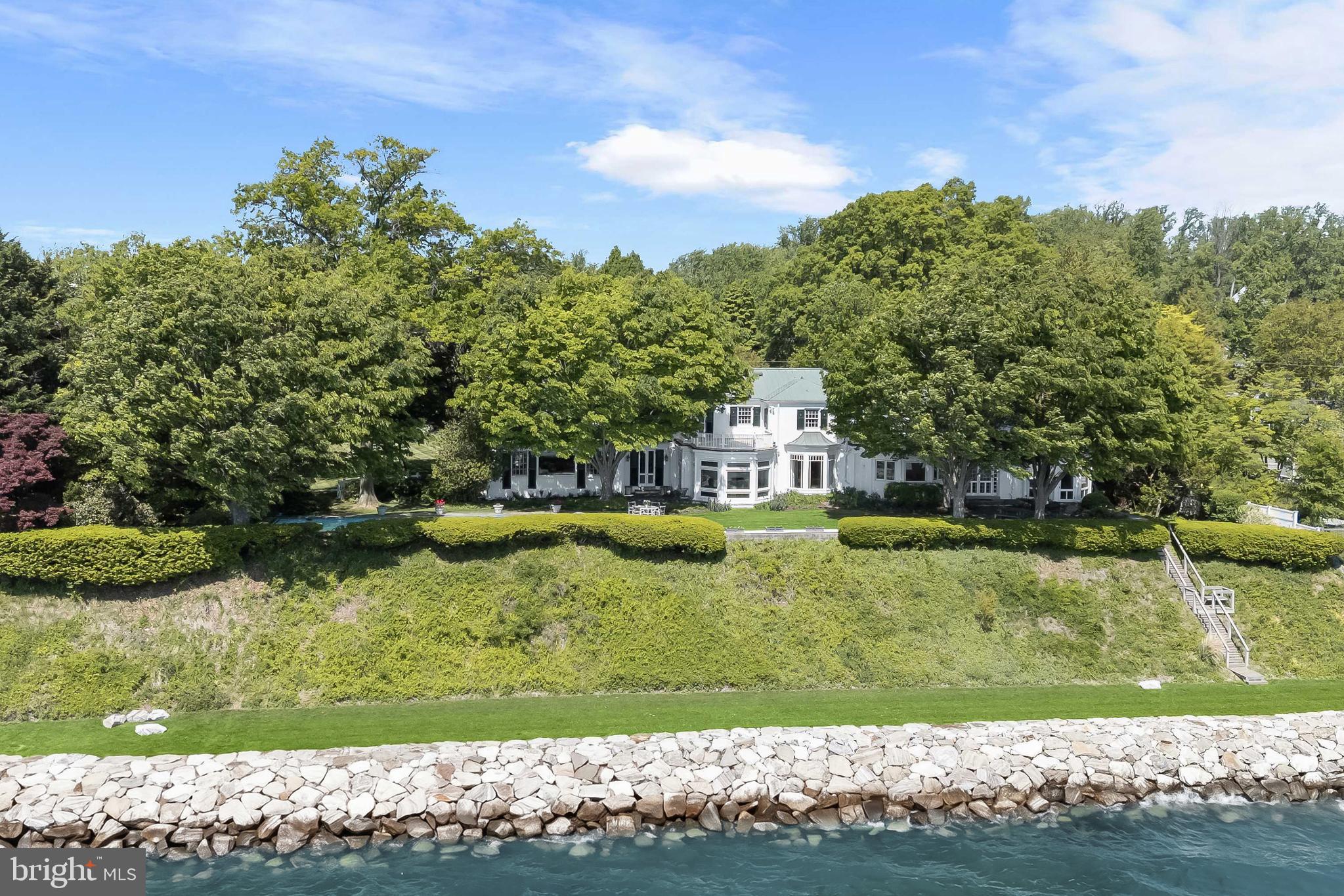 GIBSON ISLAND - Residential
