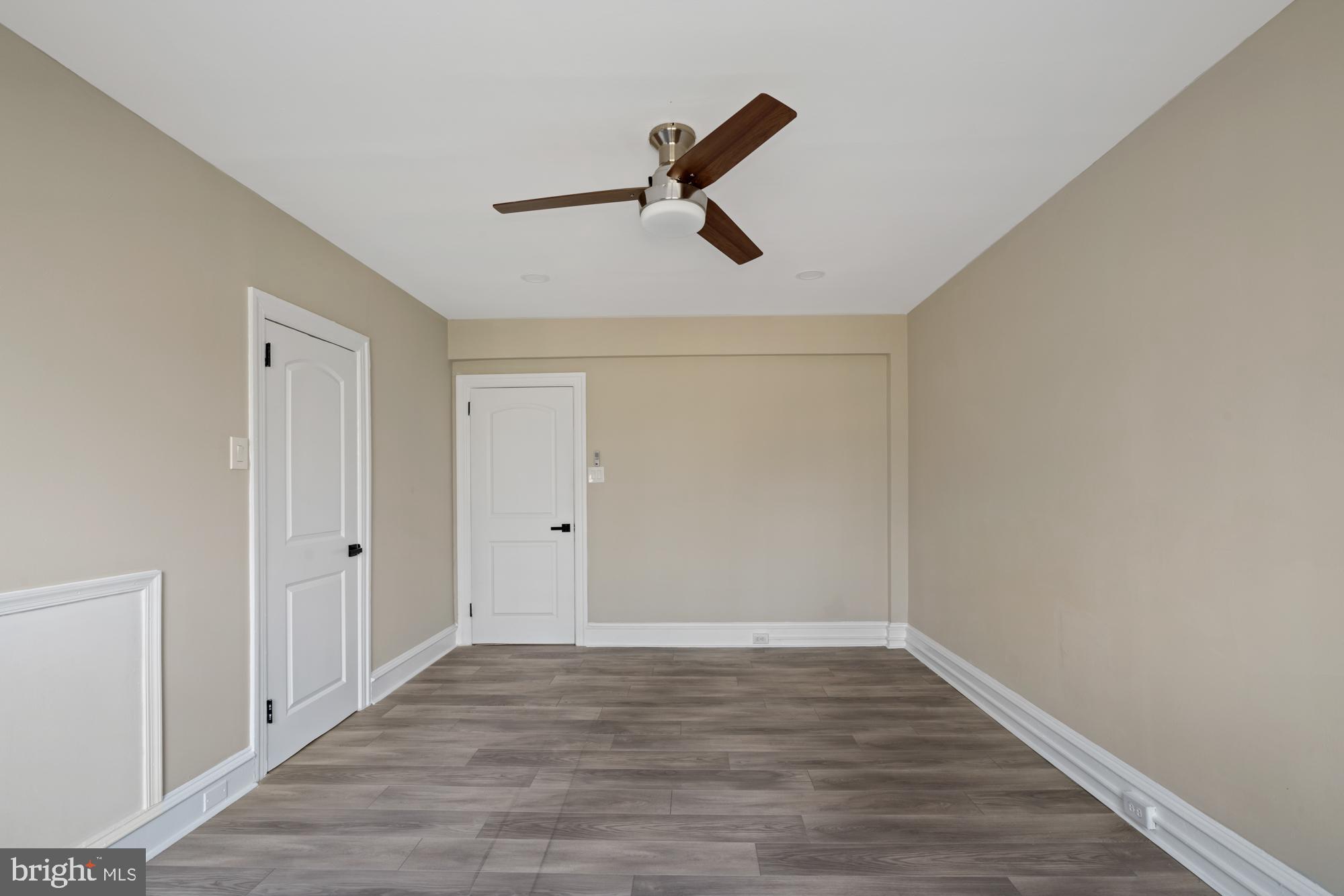 YORKLYNNE MANOR - Residential Lease