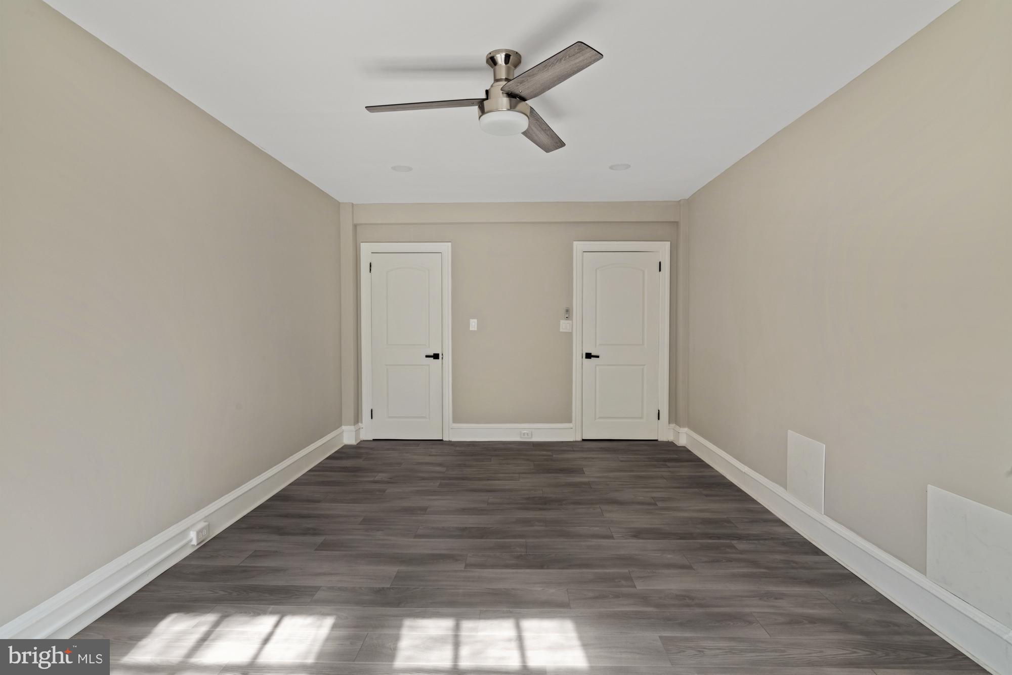 YORKLYNNE MANOR - Residential Lease