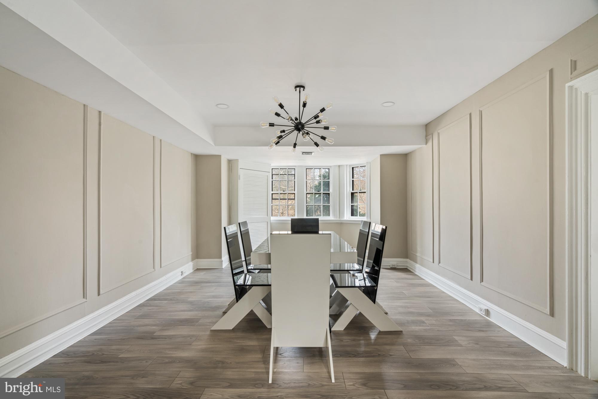 YORKLYNNE MANOR - Residential Lease