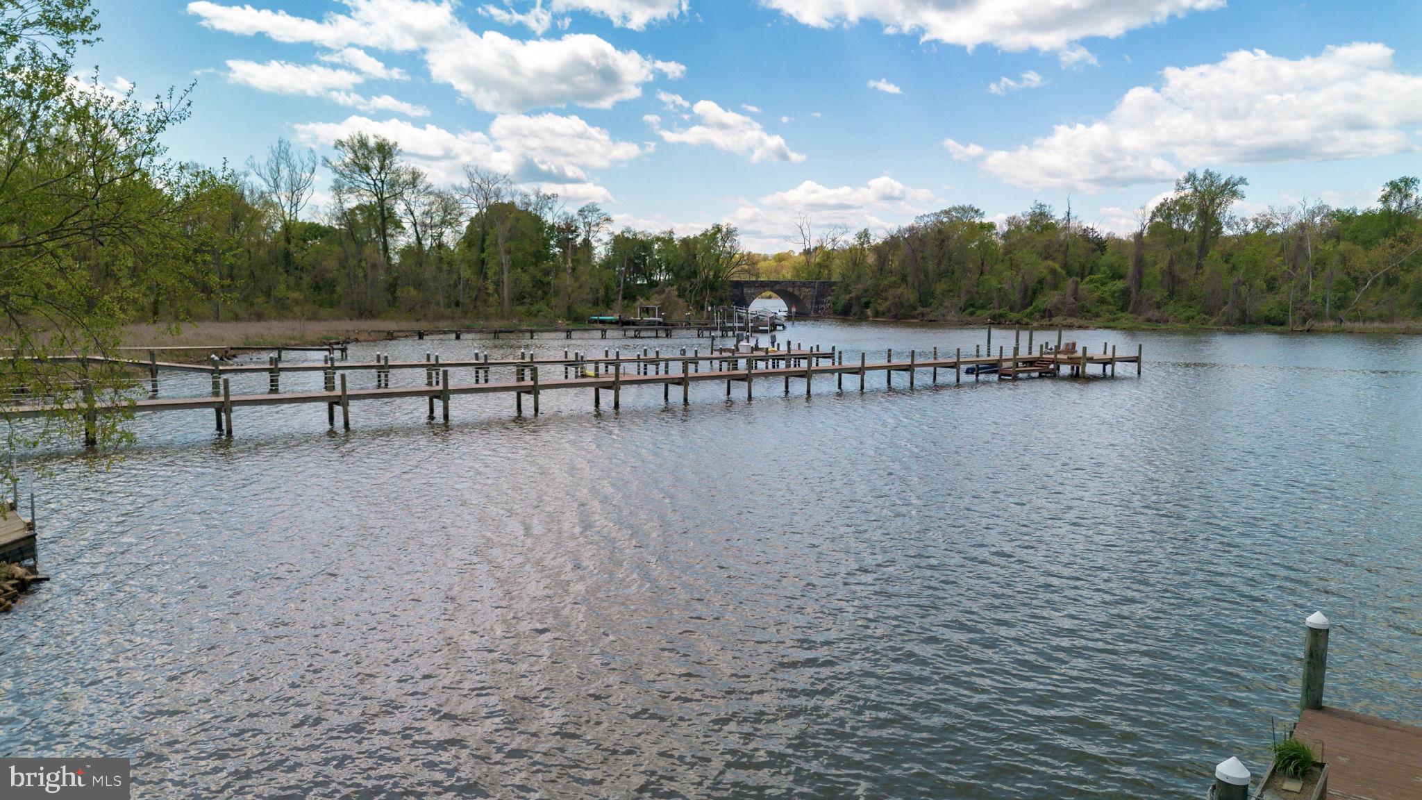 STRATFORD LANDING - Residential