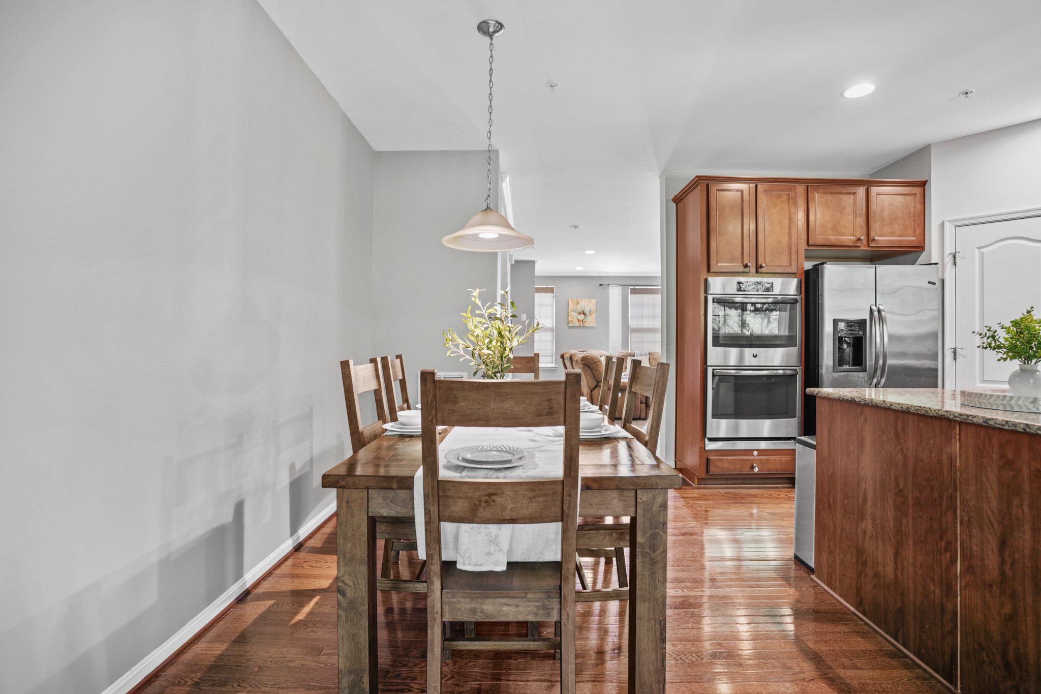 VILLAGES AT PEPPER MILL - Residential