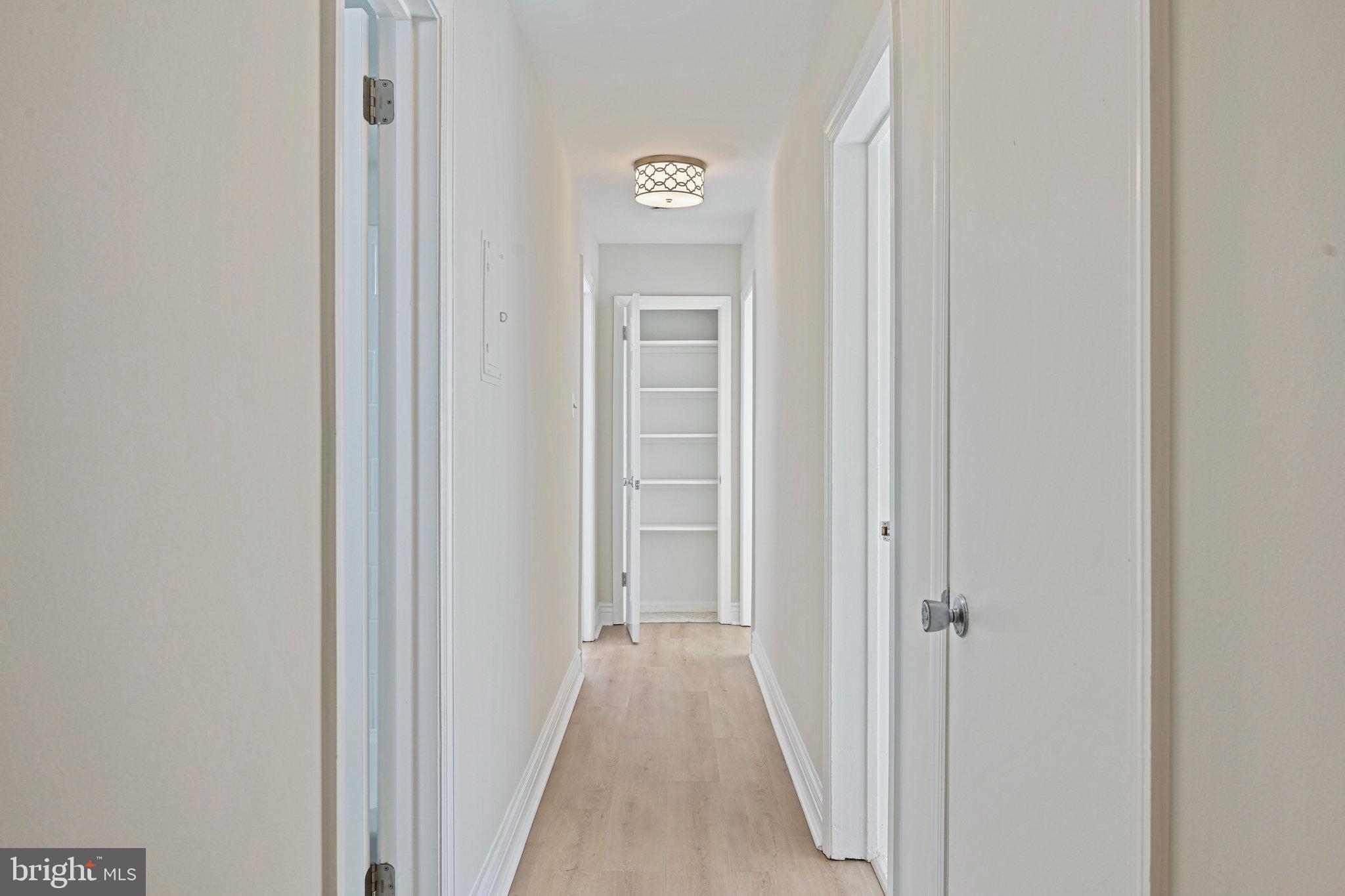 VANTAGE HILL - Residential