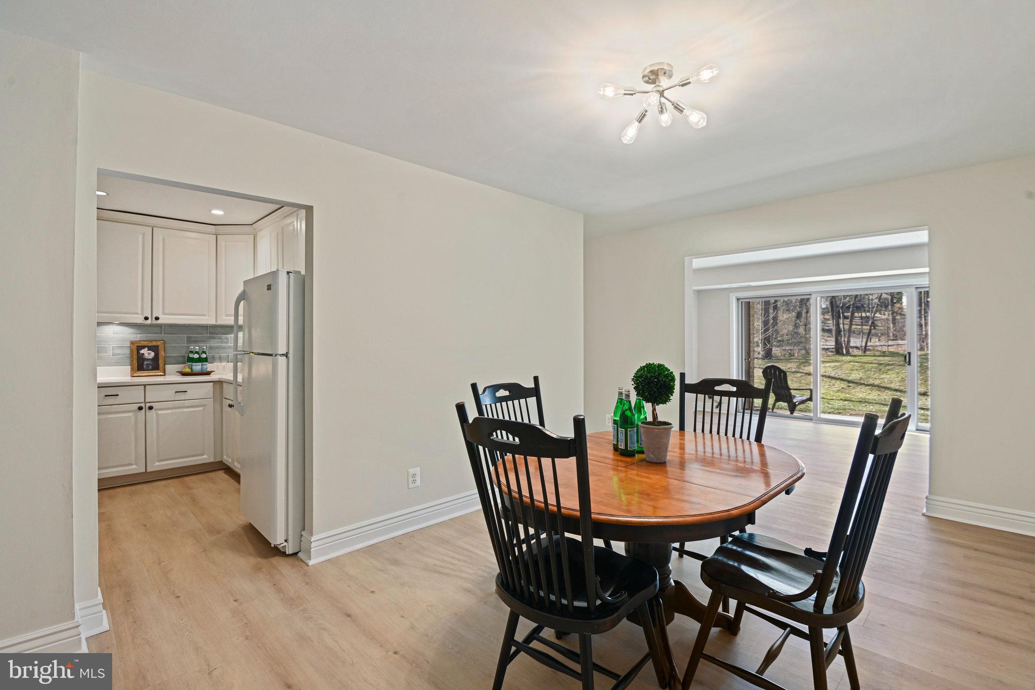 VANTAGE HILL - Residential