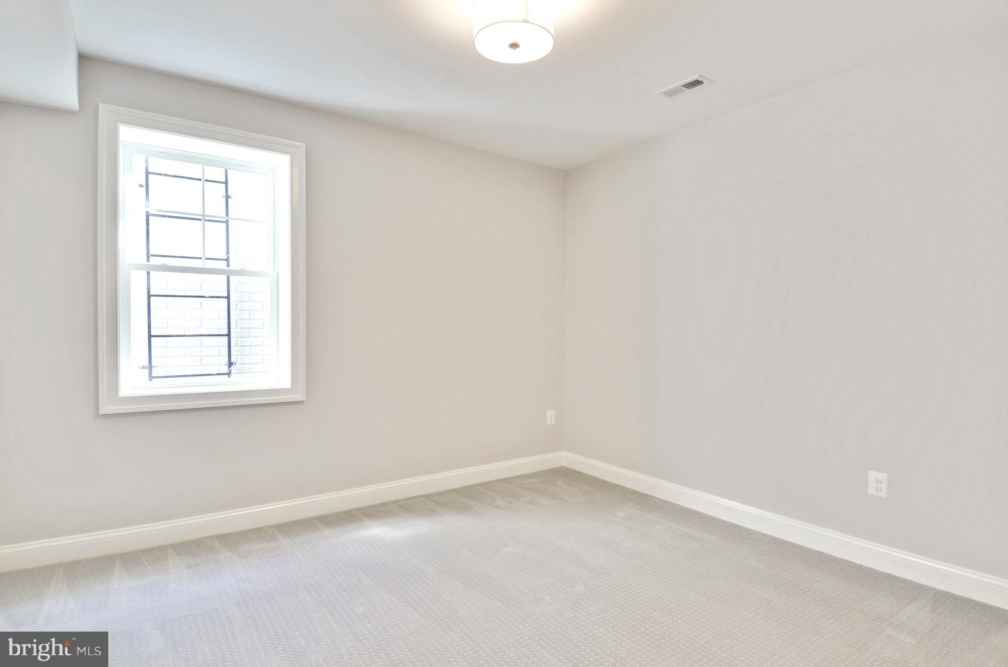 BANNOCKBURN - Residential