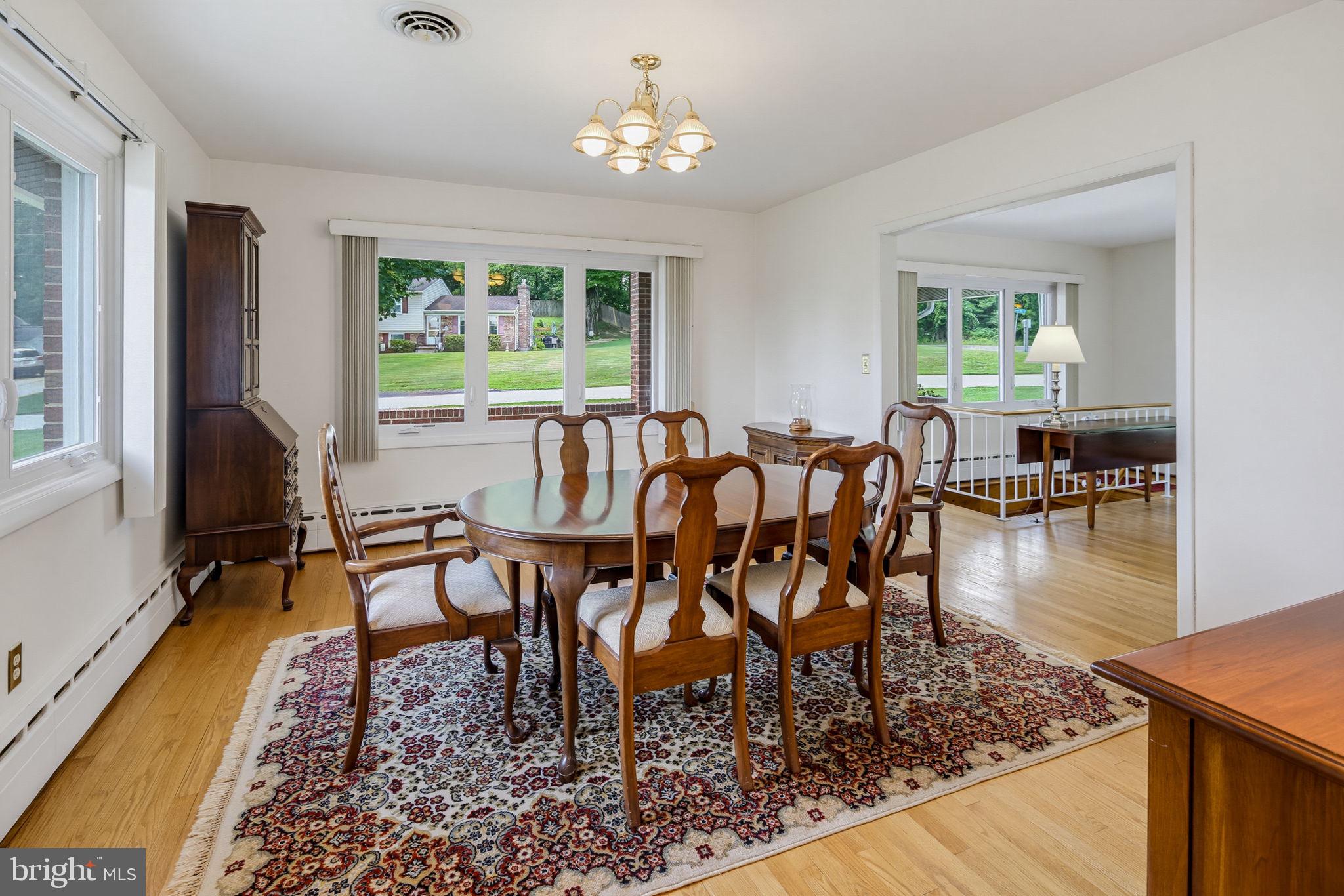 CHESTNUT HILL - Residential