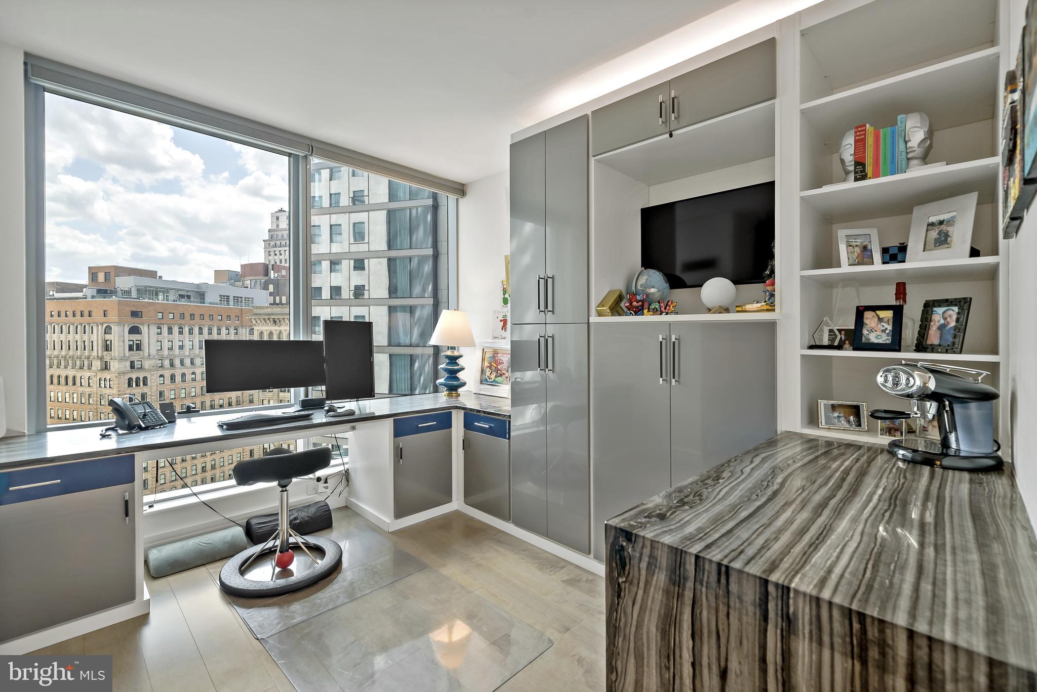 RITTENHOUSE SQUARE - Residential