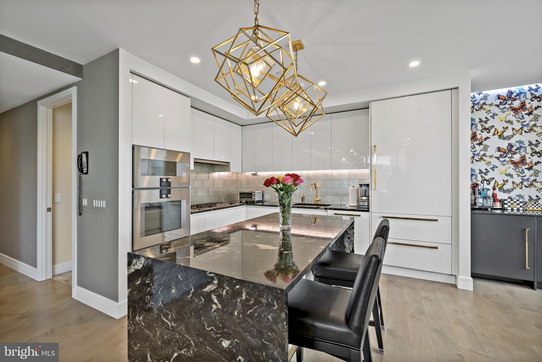 RITTENHOUSE SQUARE - Residential