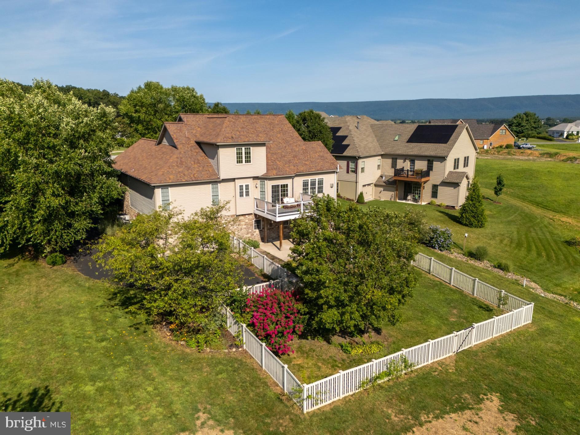 MAJESTIC RIDGE - Residential