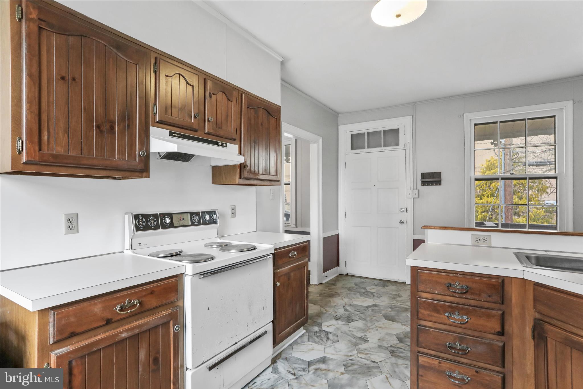 WAYNESBORO BOROUGH - Commercial Sale