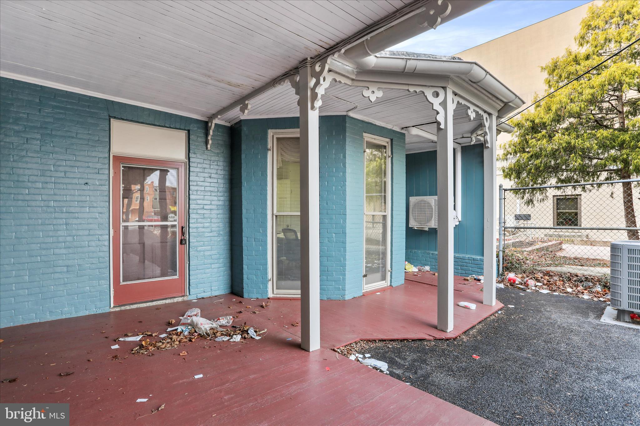 WAYNESBORO BOROUGH - Commercial Sale