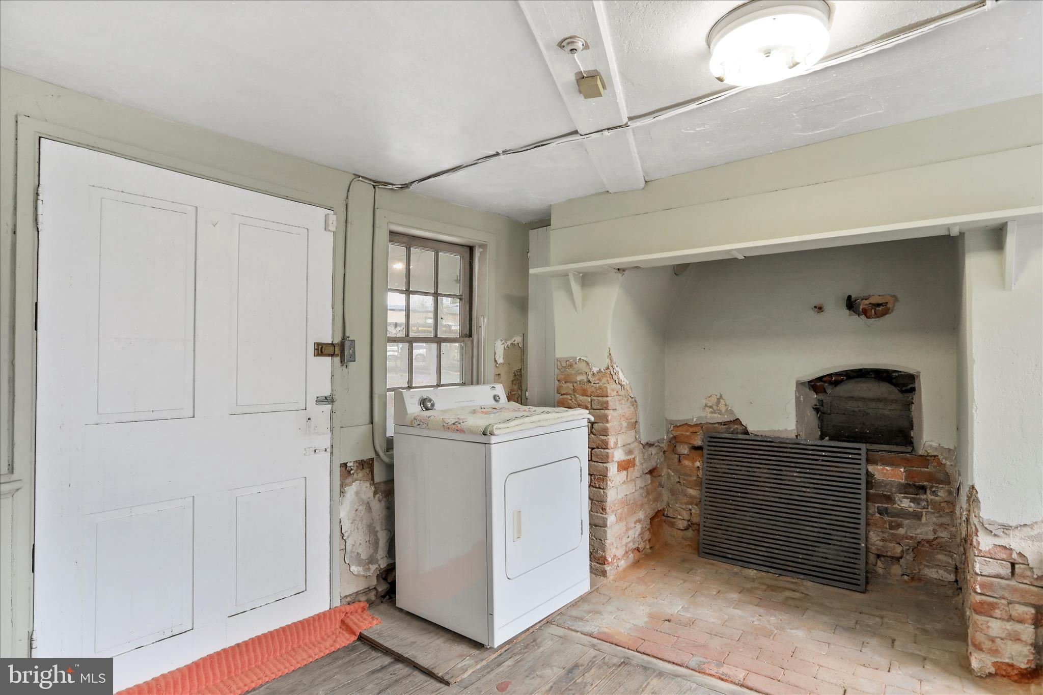 WAYNESBORO BOROUGH - Commercial Sale