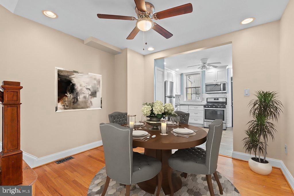 LOCUST POINT - Residential
