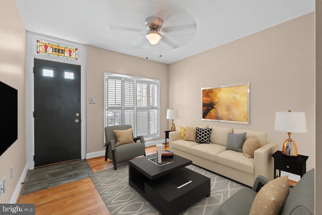 LOCUST POINT - Residential