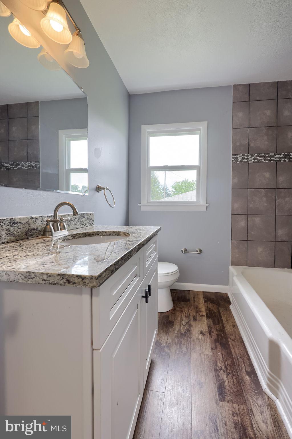 WINDSOR TWP - Residential