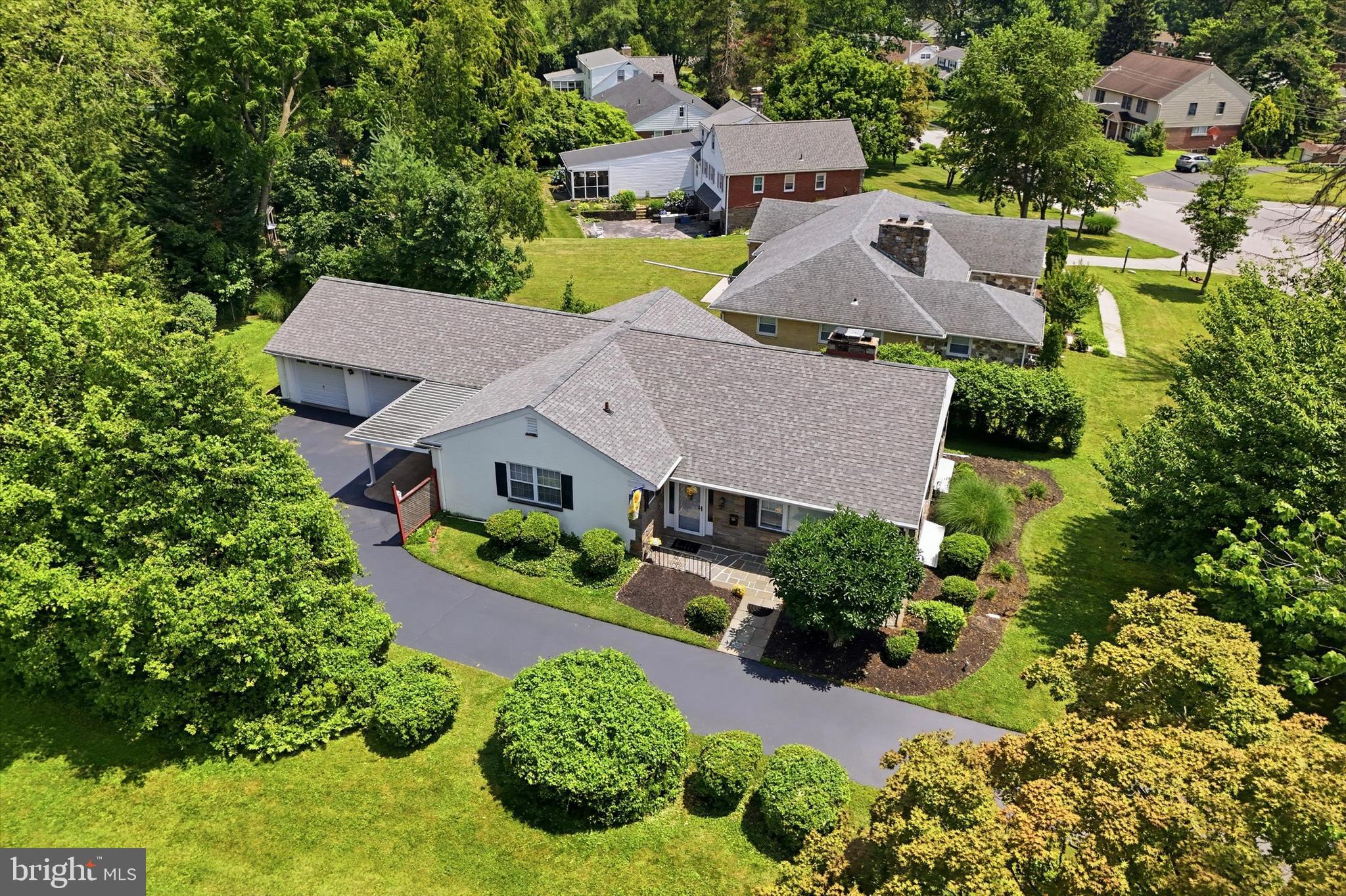MERION GOLF MANOR - Residential
