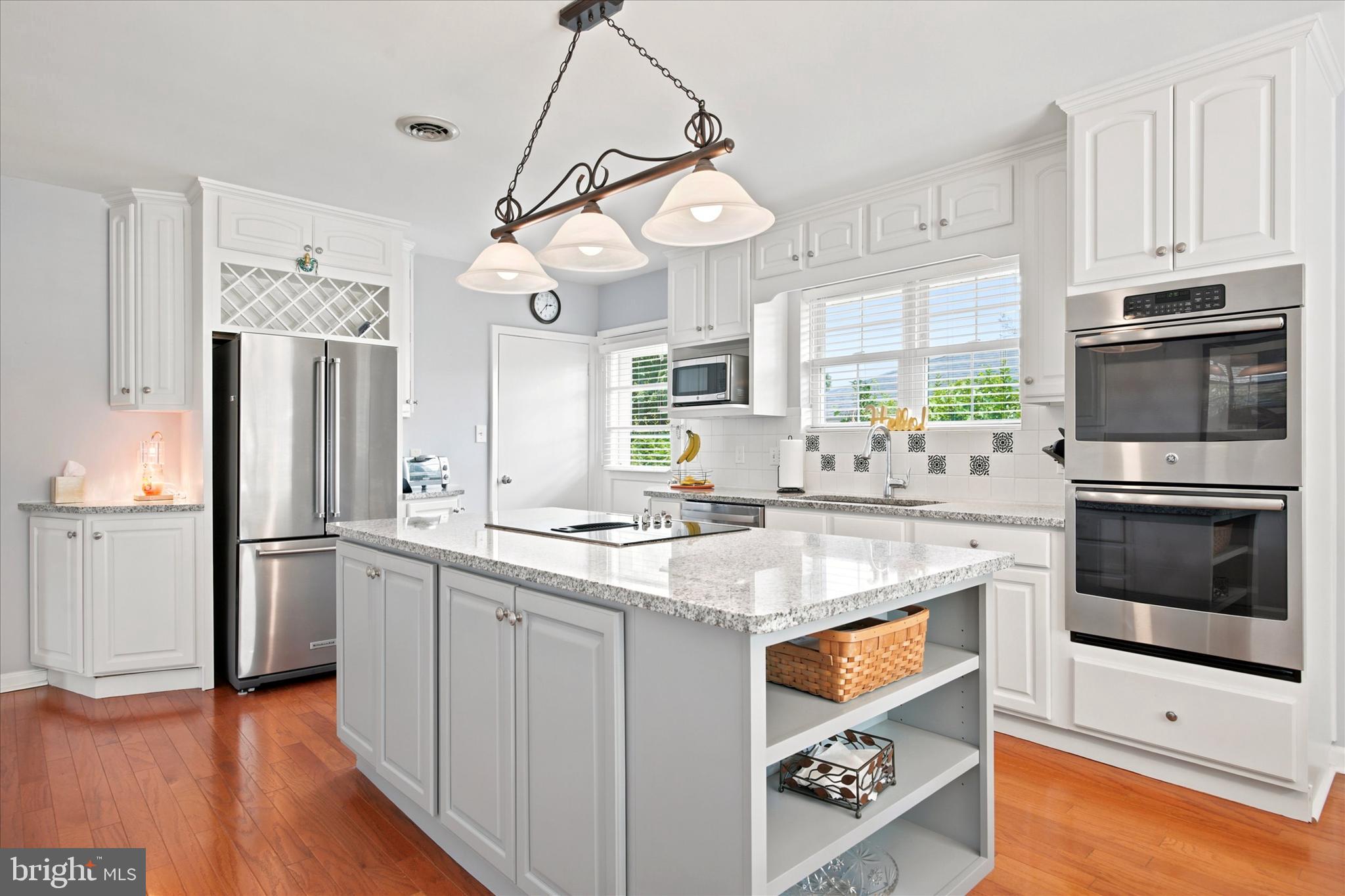 MERION GOLF MANOR - Residential