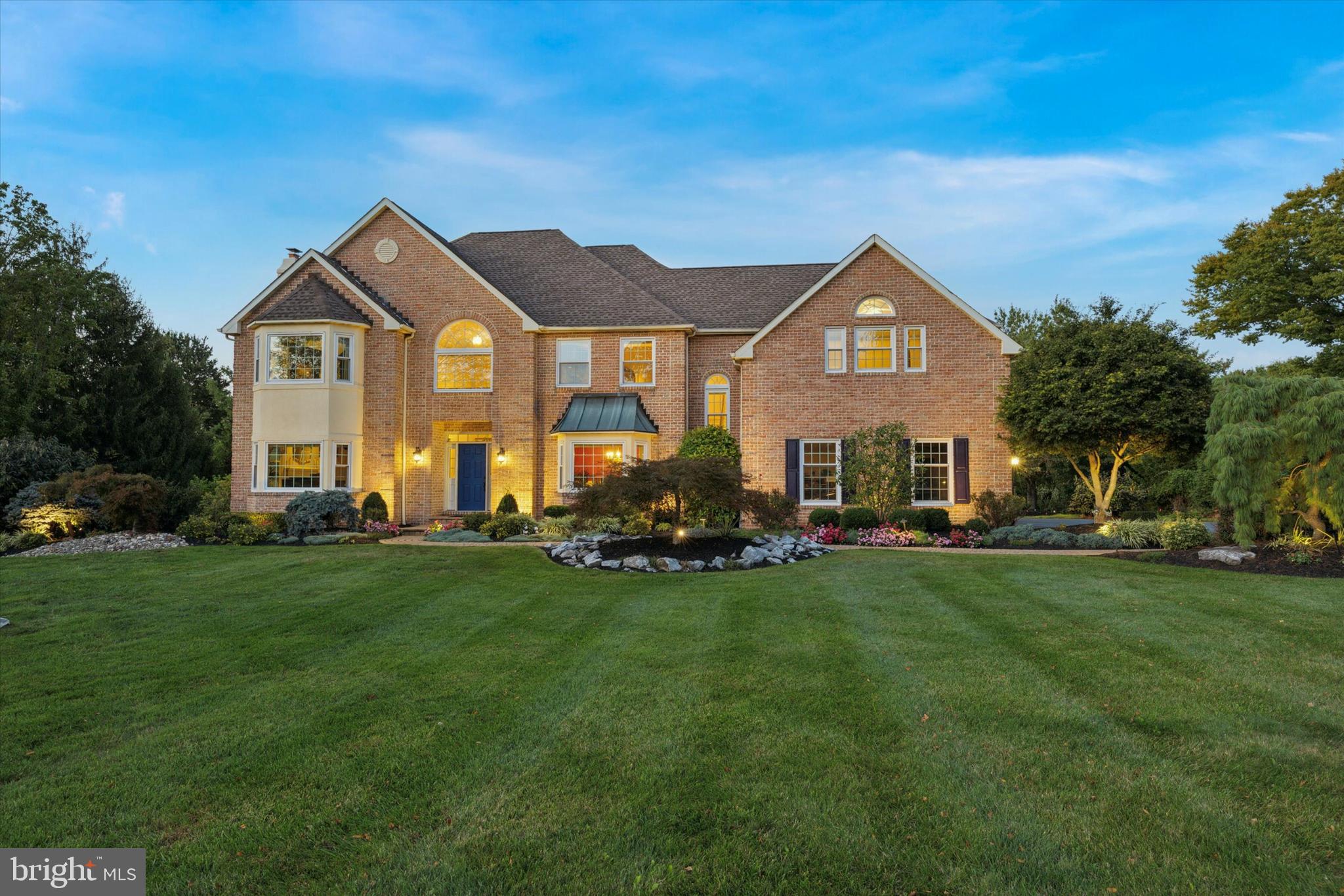 HILLCREST MDWS - Residential