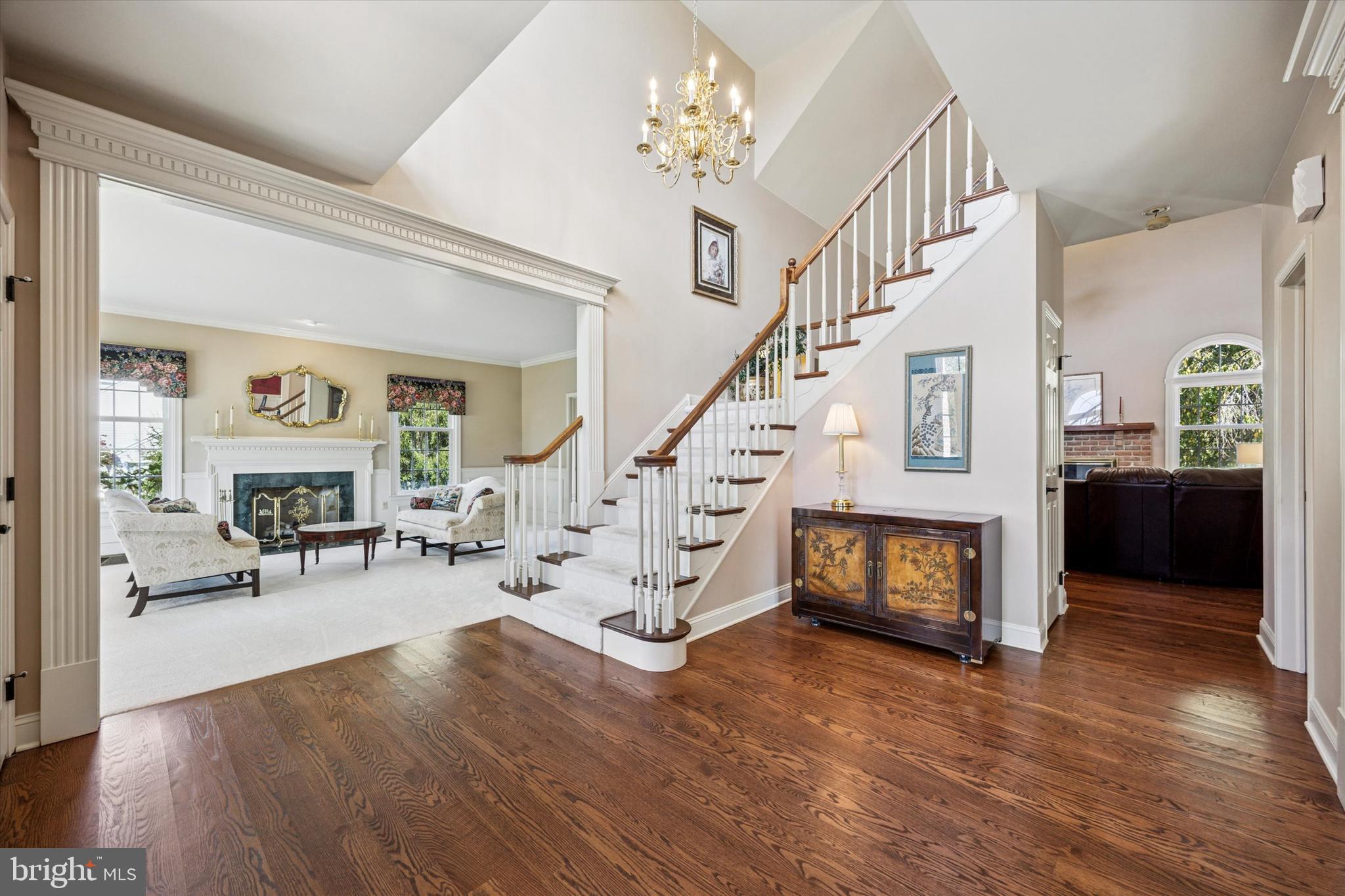 HILLCREST MDWS - Residential