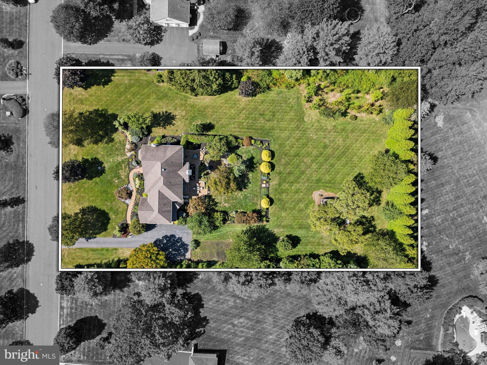 HILLCREST MDWS - Residential