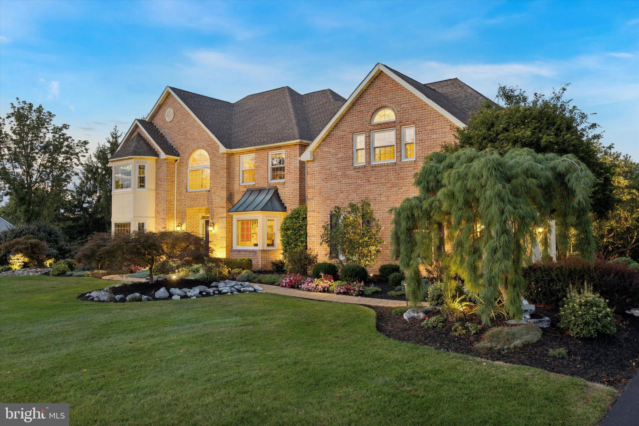 HILLCREST MDWS - Residential