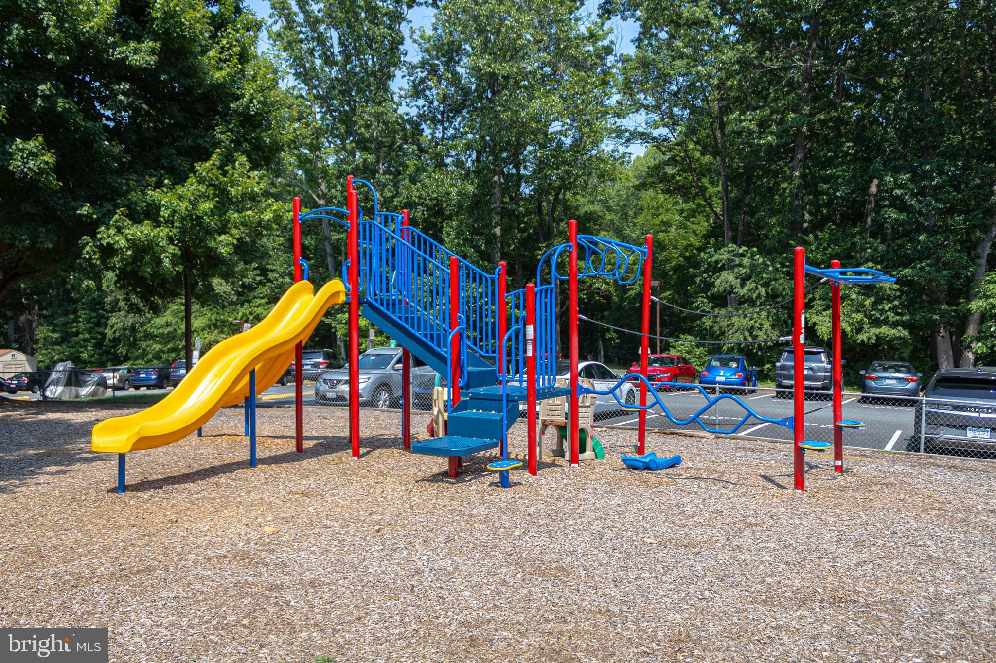 CHESTNUT GROVE - Residential