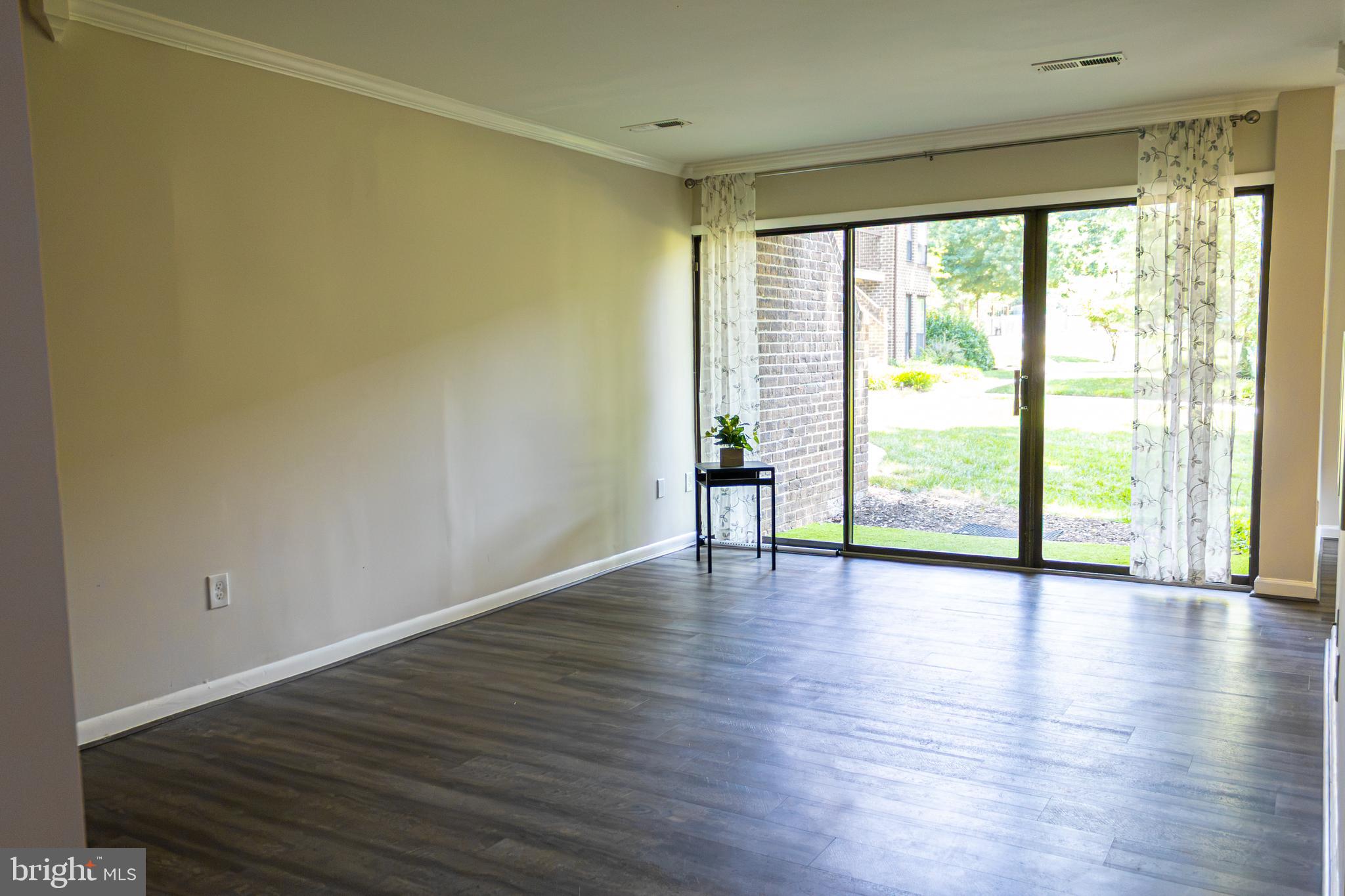 CHESTNUT GROVE - Residential
