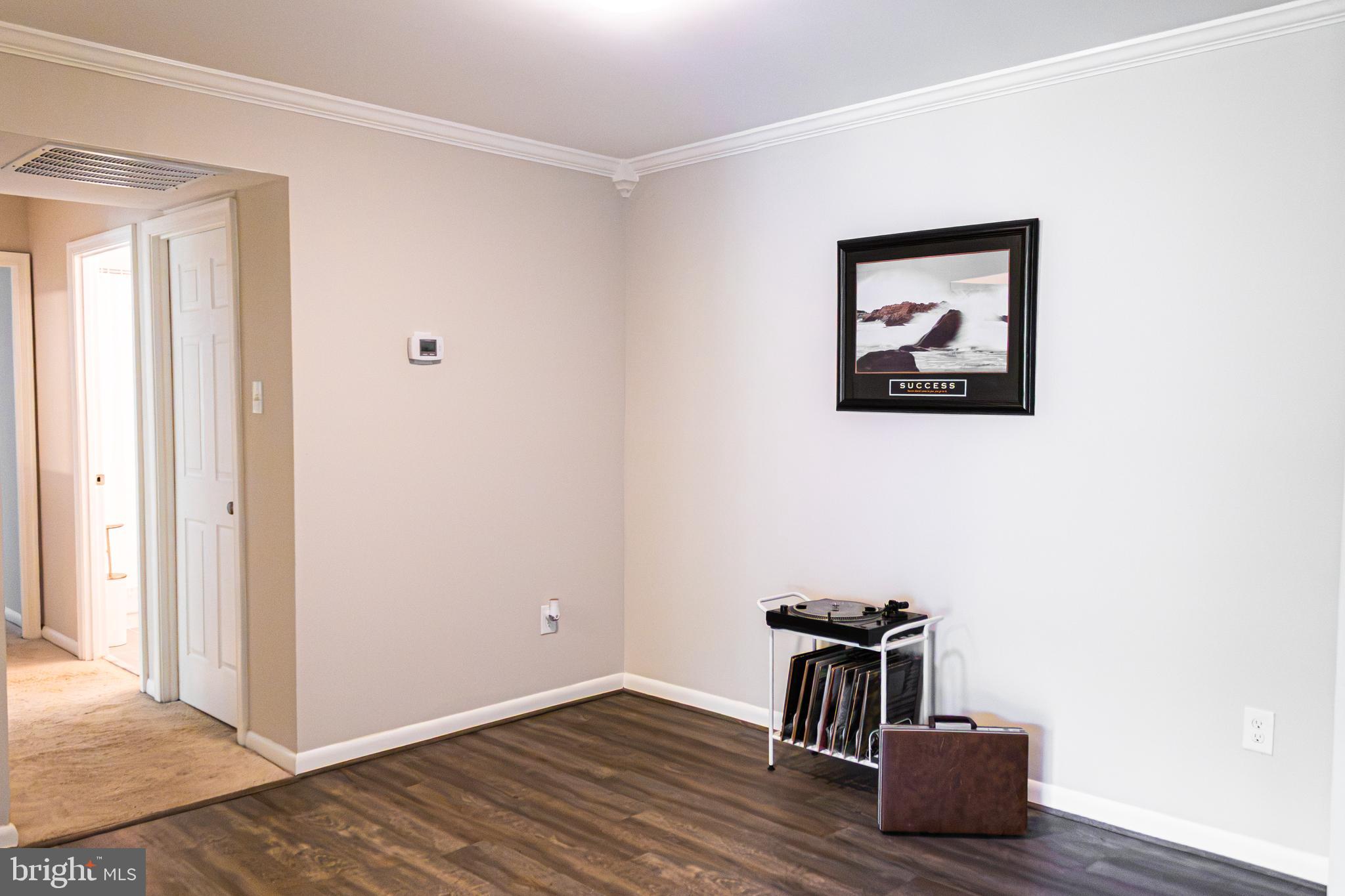 CHESTNUT GROVE - Residential