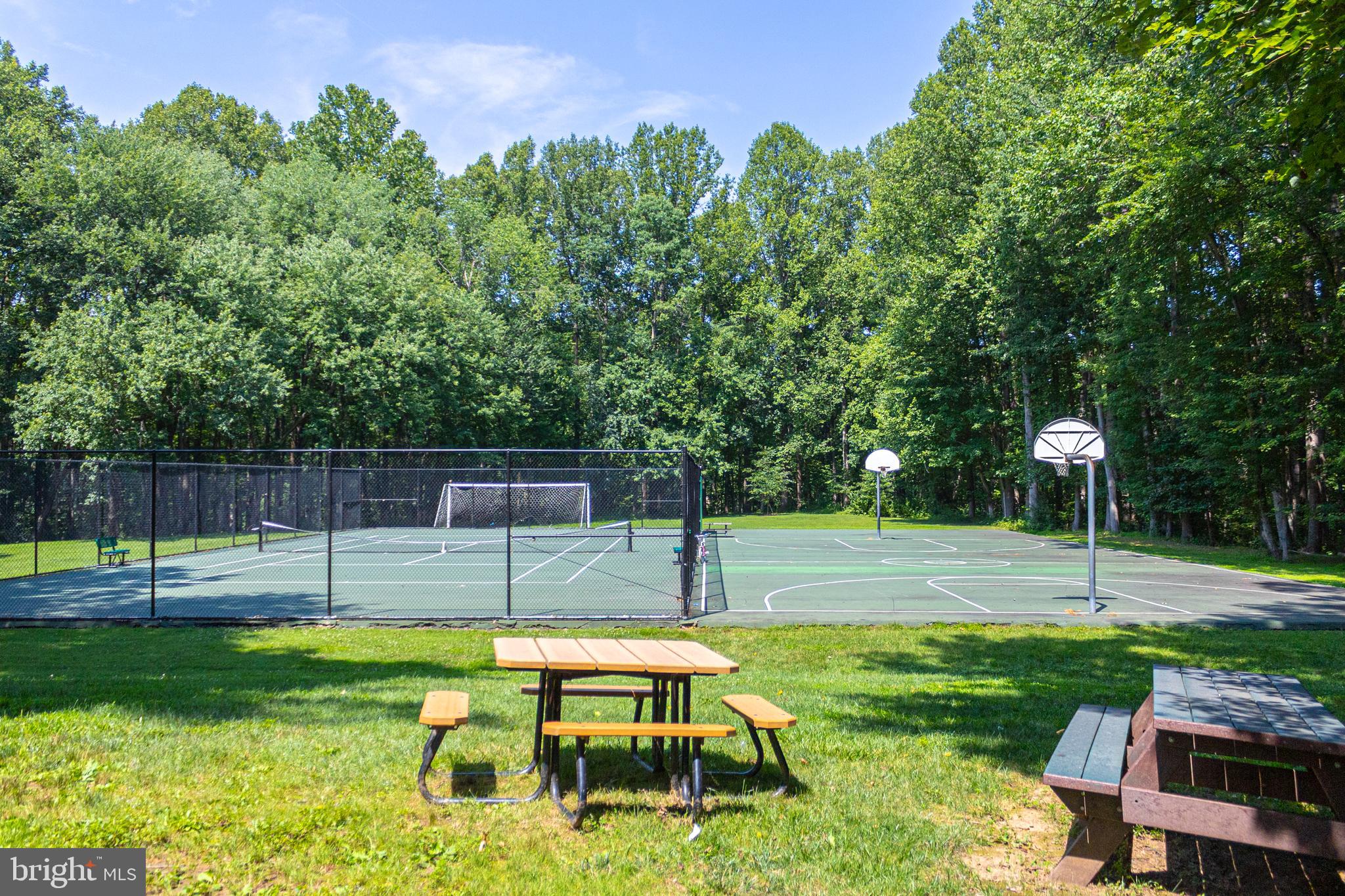 CHESTNUT GROVE - Residential