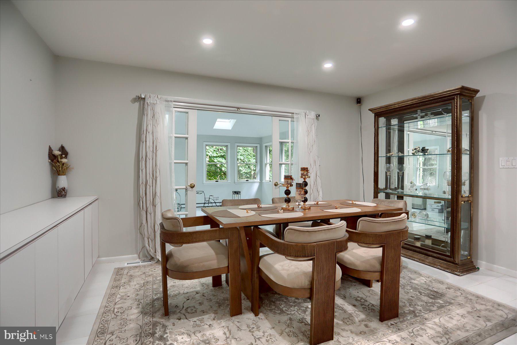 CAVES VALLEY - Residential