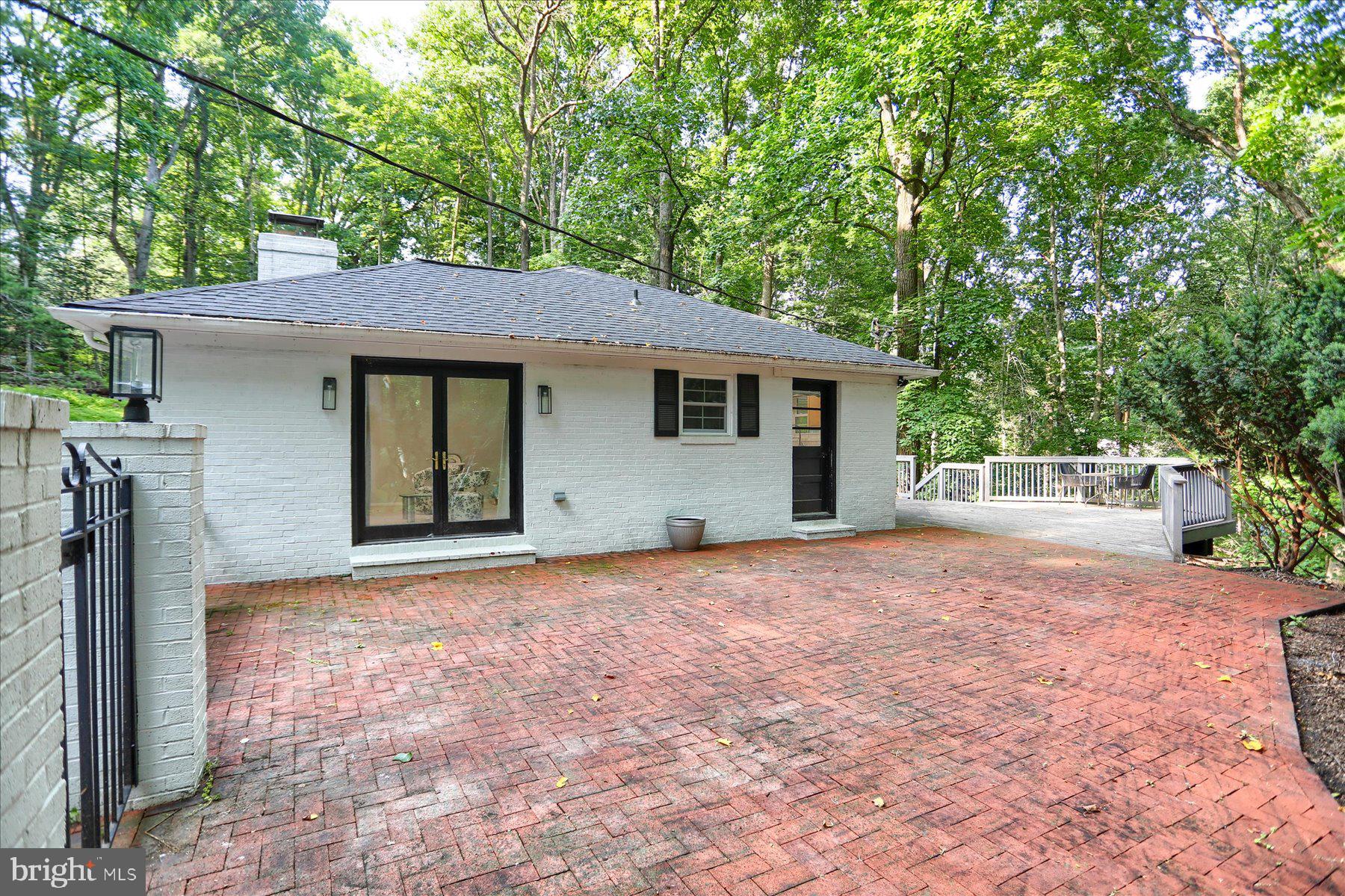 CAVES VALLEY - Residential